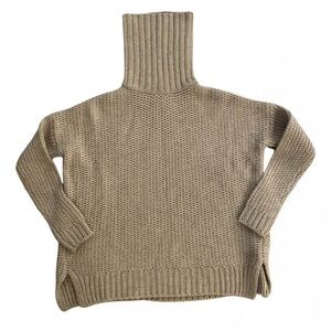 Vince T-neck sweater